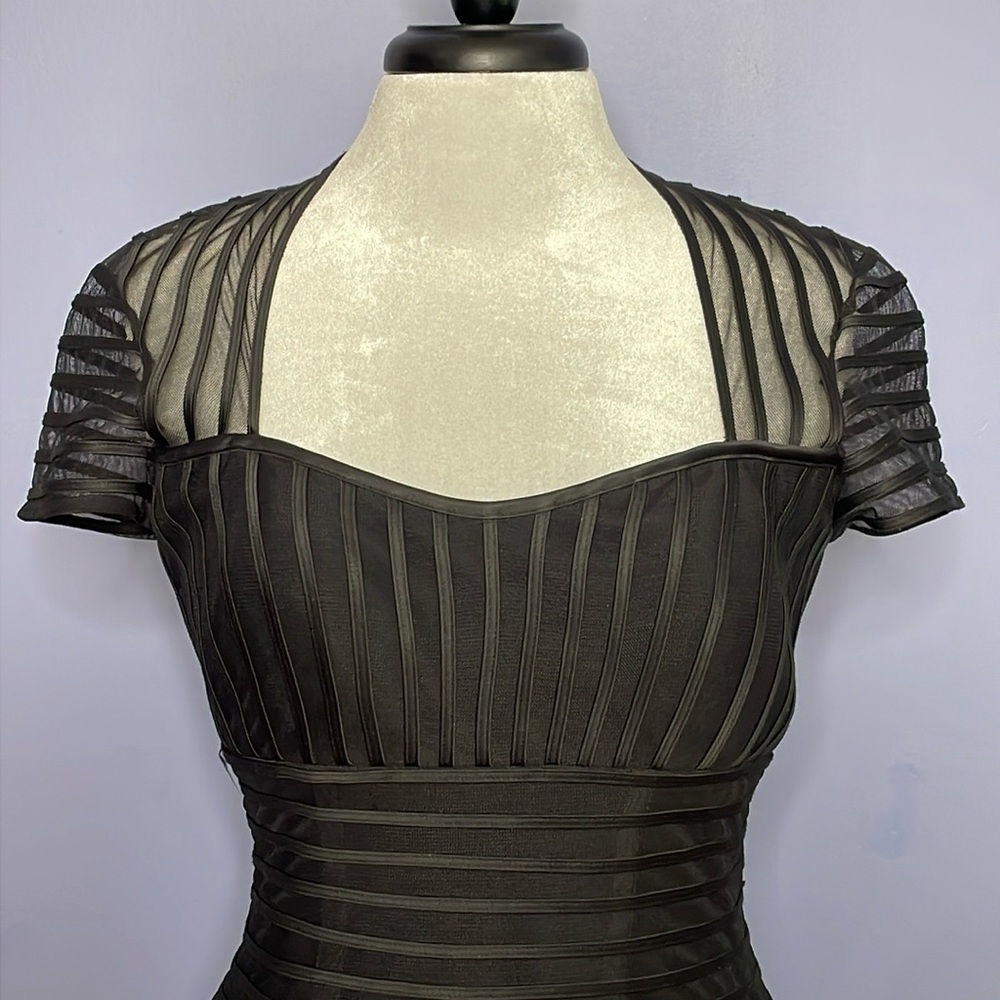 JS Collections Women’s Black Mesh Cap Sleeve Striped Knee Length Dress Size 10 - Picture 3 of 14